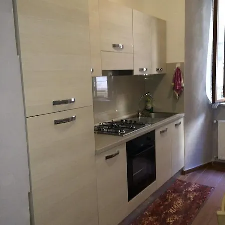 Central Palace Colosseum B&B